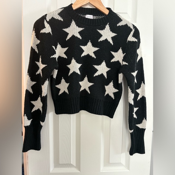 Franki (Tween Francesca’s) Black & White Cropped Star Sweater | Size 12 - Picture 2 of 3